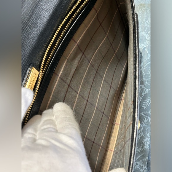 Authentic Burberrys Vintage Black Leather Locking Documents Case w Key Clean! - Picture 3 of 16